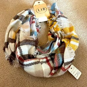 NWT infinity scarf